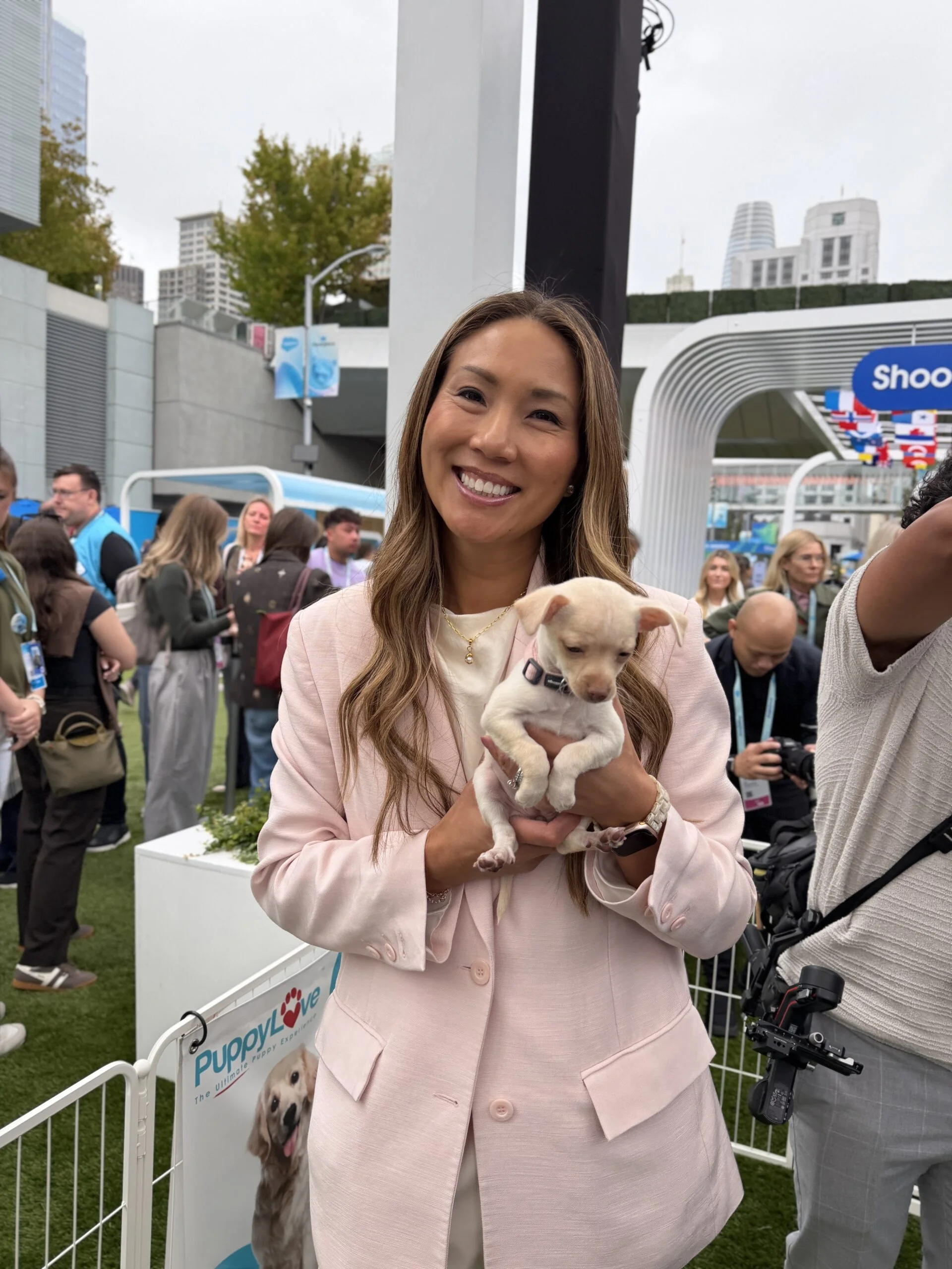 Puppy love brings joy to the final day of dreamforce 2026 3